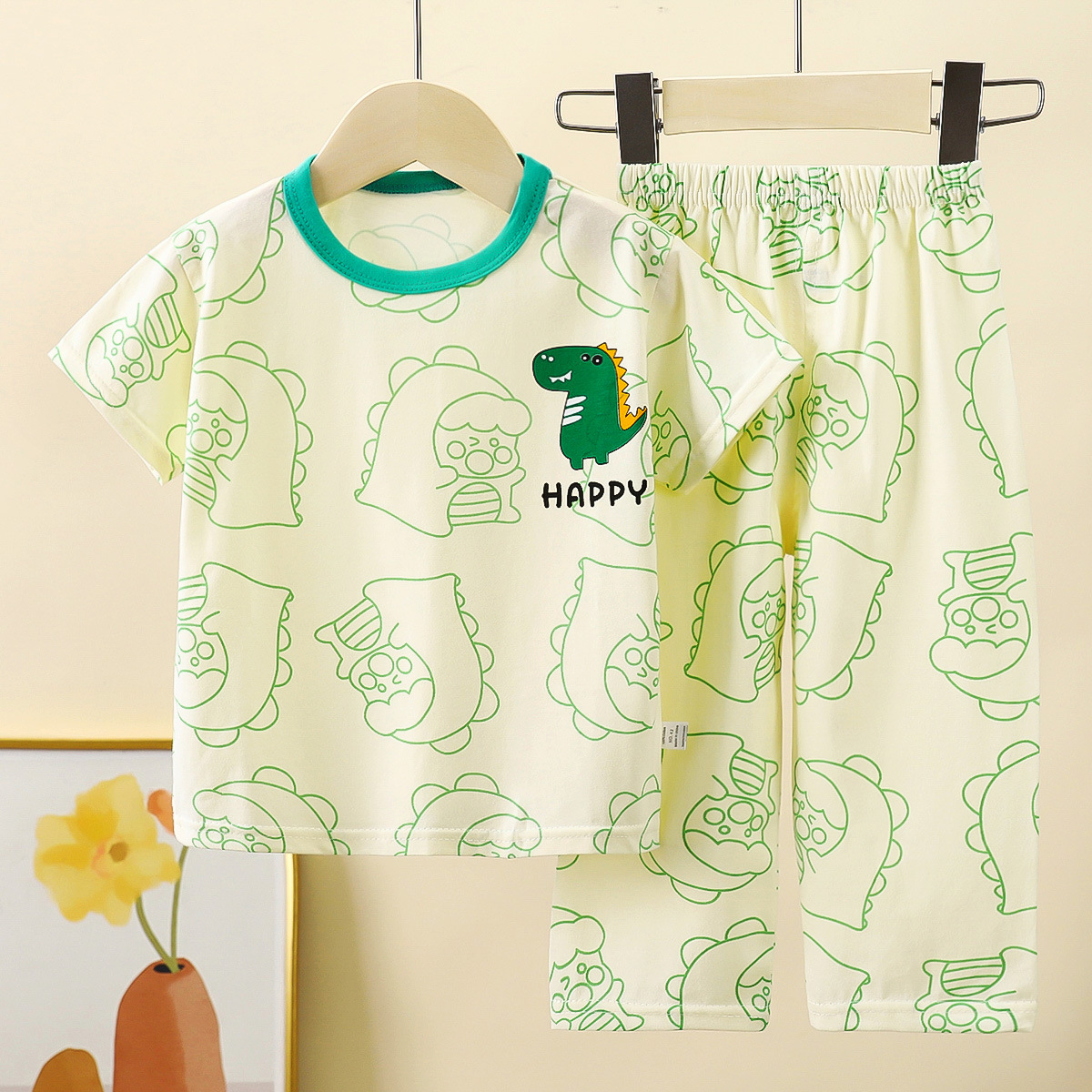 Детская одежда, детский компле – обзор и цена Baby Clothing Designer